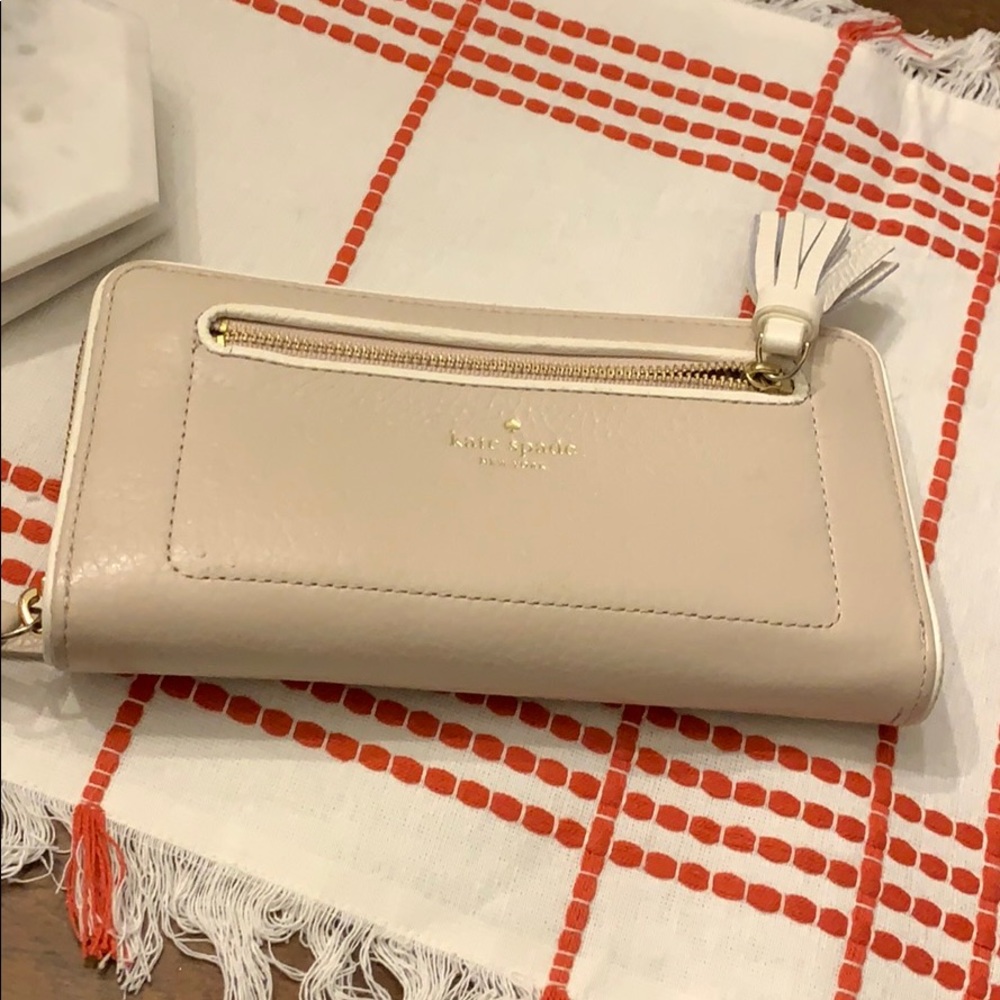 Like new Kate Spade wallet